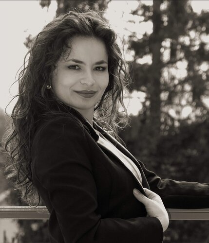 ANGÉLIQUE
 P.